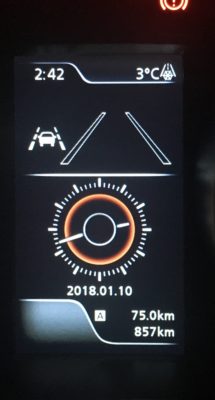 車線逸脱警報機能